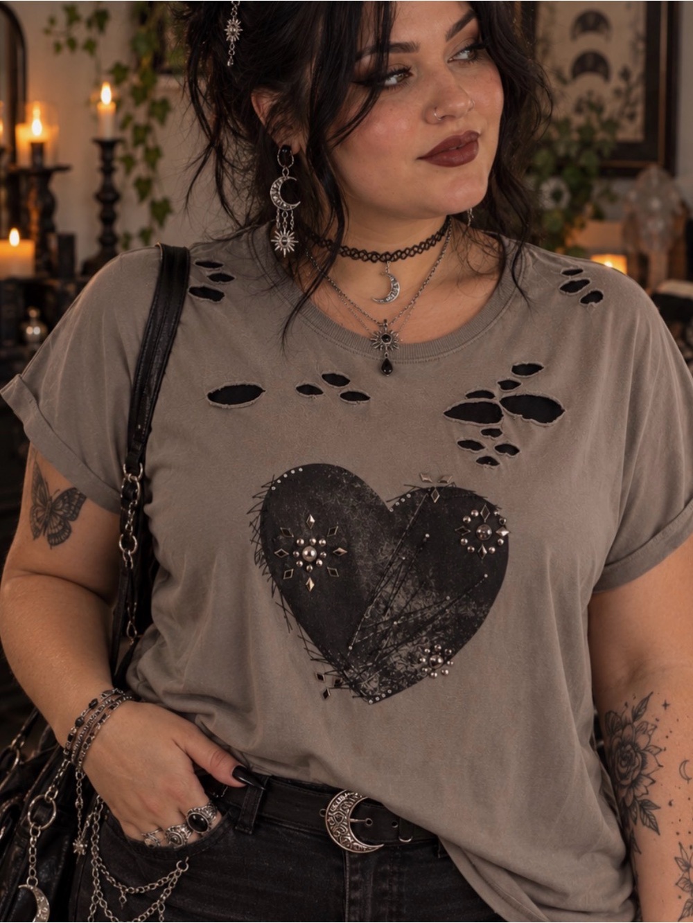 Heritage by Torrid Distressed Heart Graphic Tee Size 3X Gray